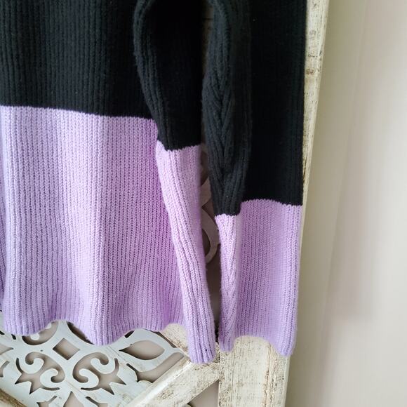 Chloe & Jasmine Women Plus Size 2X Pullover Long Sleeve Knit Sweater Black Lilac - Picture 3 of 4